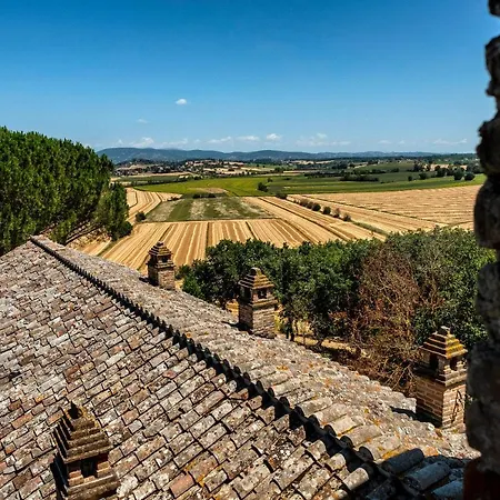 Castello Monticelli Çiftlik konaklama *