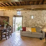 Farm stay Castello Monticelli