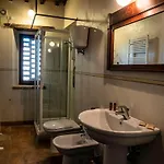 Farm stay Castello Monticelli *