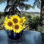 Castello Monticelli Farm stay Perugia