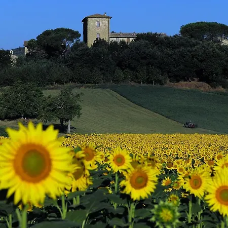 Alloggio per agriturismo Castello Monticelli